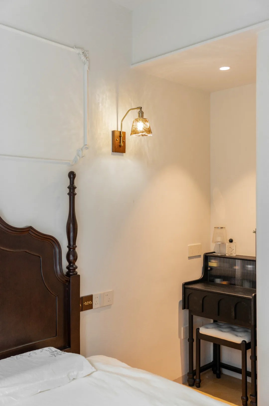 83㎡旧房改造黑棕复古风|新增一卫一卧