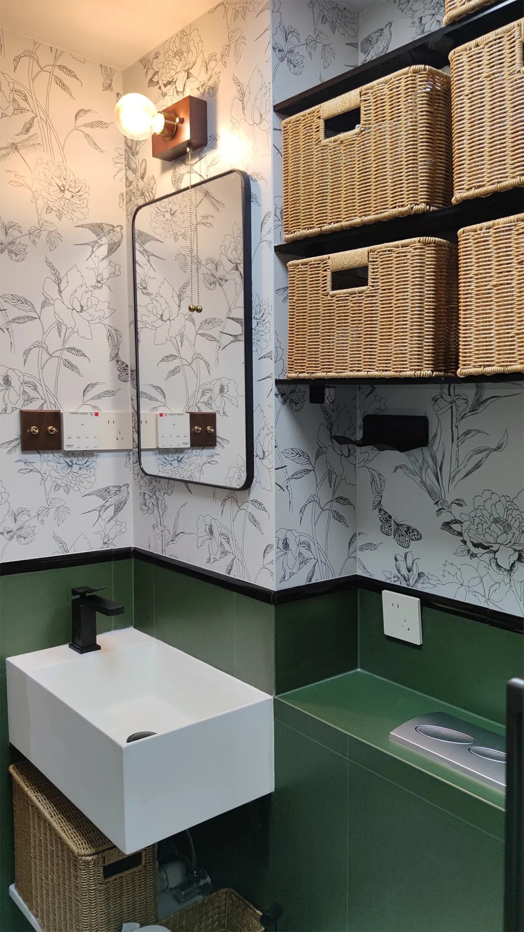 83㎡旧房改造黑棕复古风|新增一卫一卧